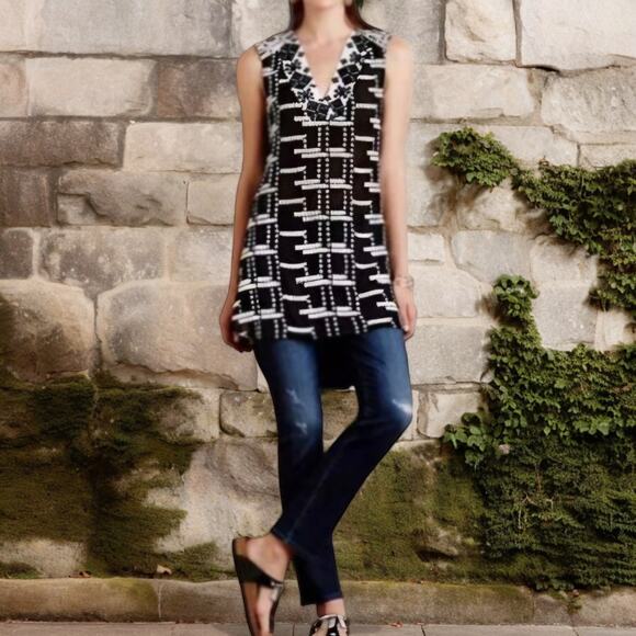 Tiny abstract embroidered split neck sleeveless tunic black & white size XS - Picture 13 of 14